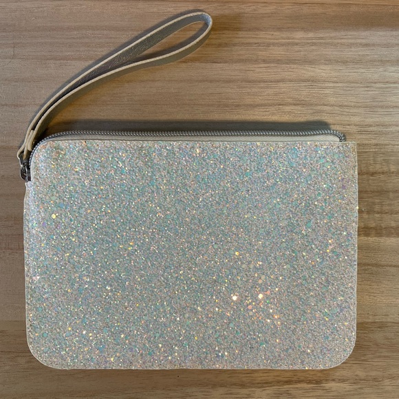 LADIES WHITE SPARKLY WRISTLET - Picture 4 of 5